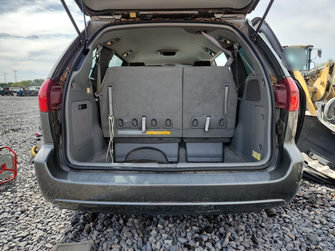 2004 Toyota Sienna Xle VIN: 5TDZA22C04S067742 Lot: 84646985