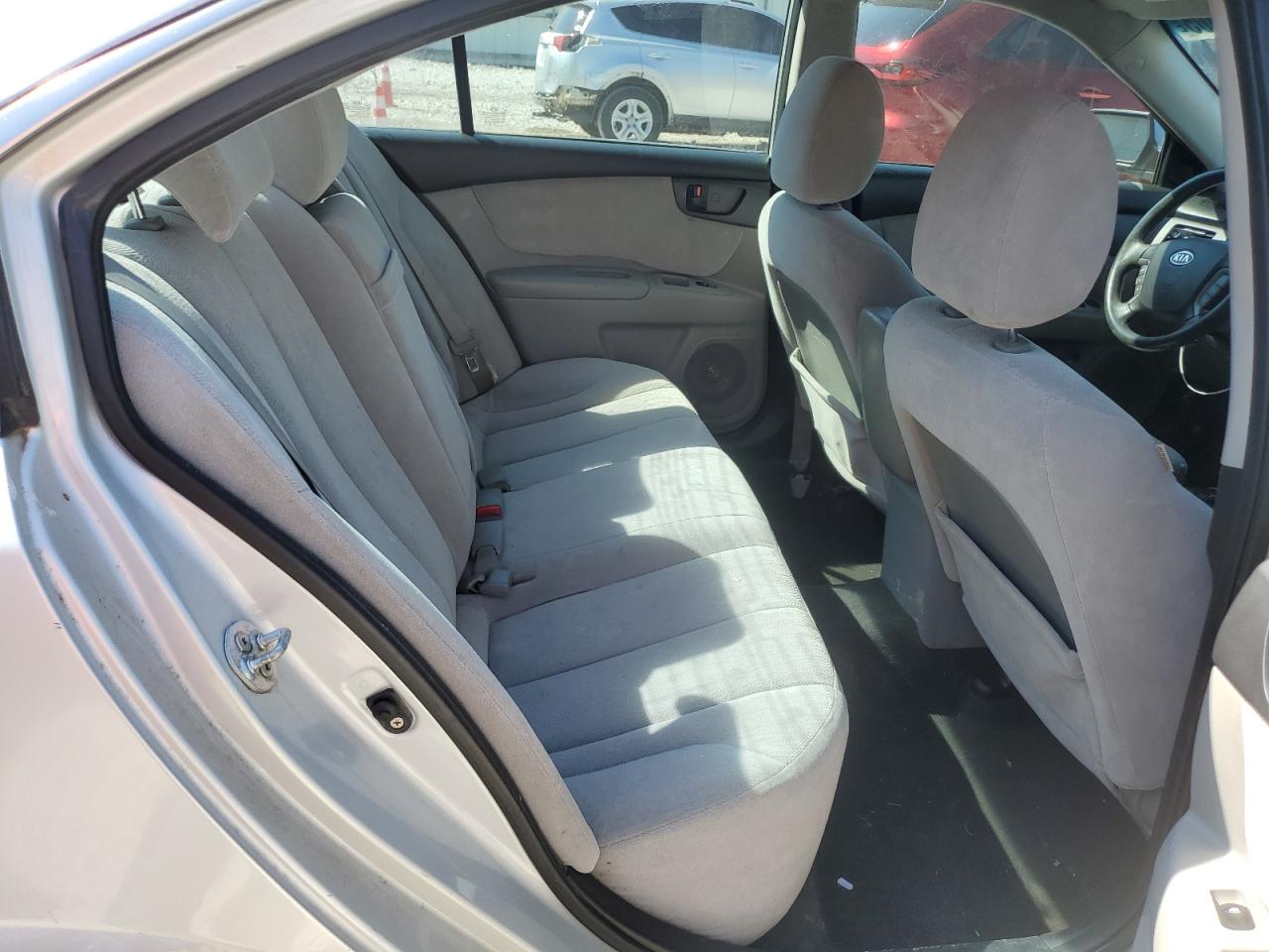 2009 Kia Optima Lx VIN: KNAGE228895292783 Lot: 84256105