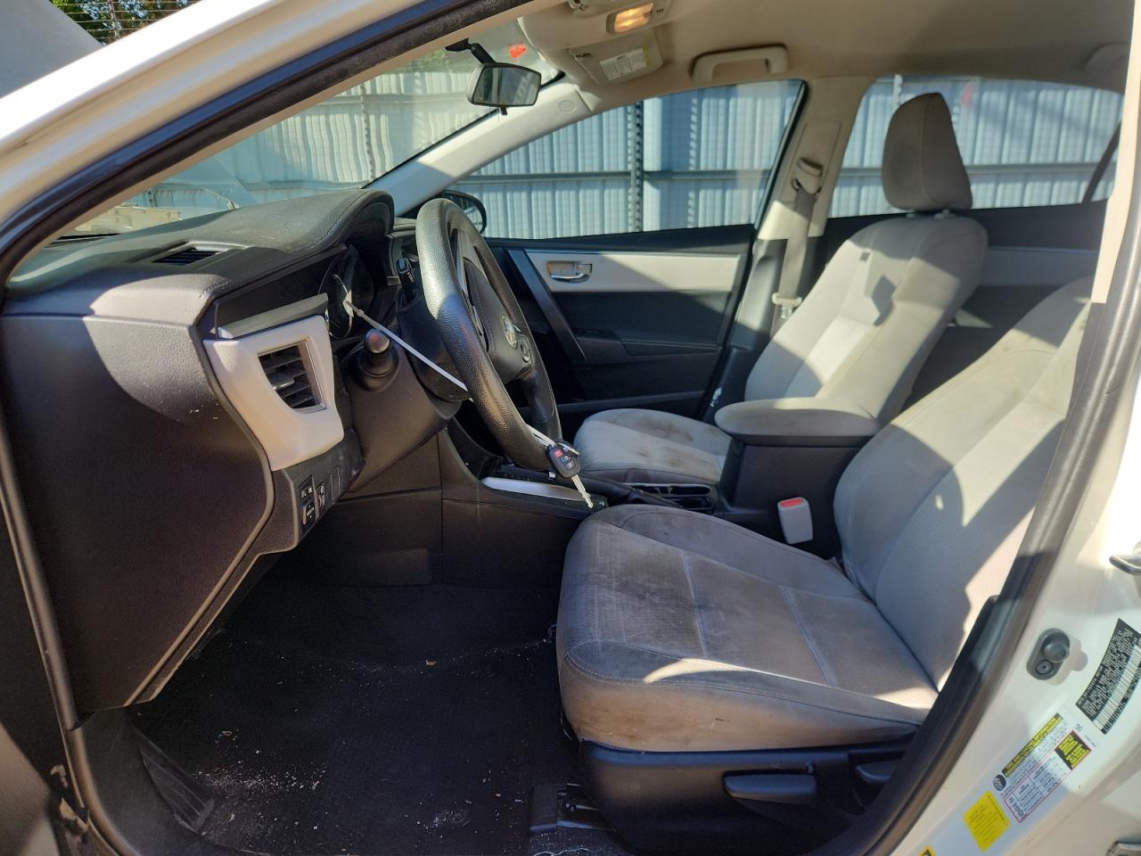 2015 Toyota Corolla L VIN: 2T1BURHE6FC274769 Lot: 81982185