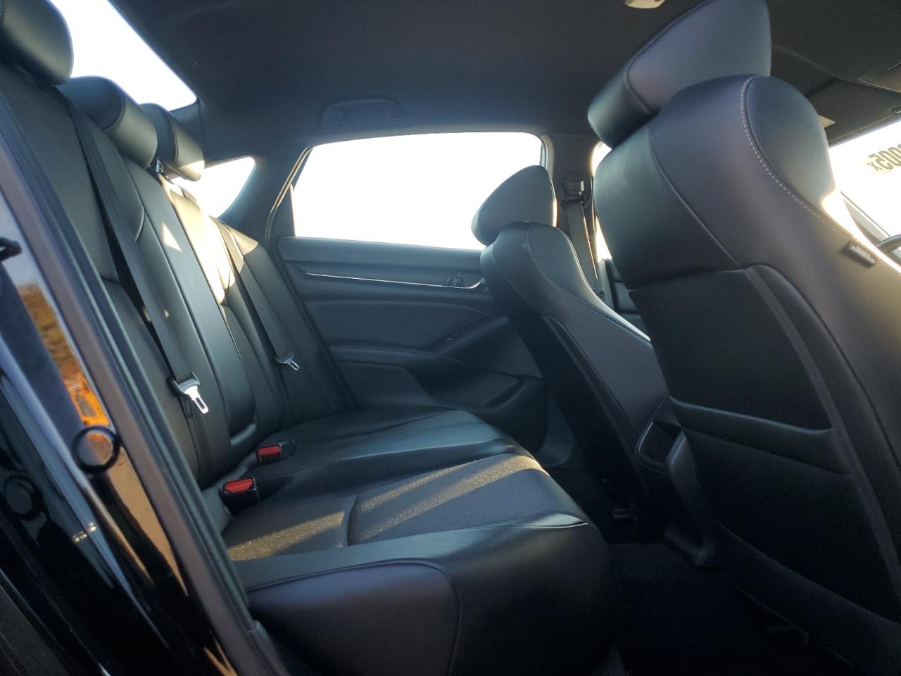 2018 Honda Accord Sport VIN: 1HGCV1F38JA051605 Lot: 90216005