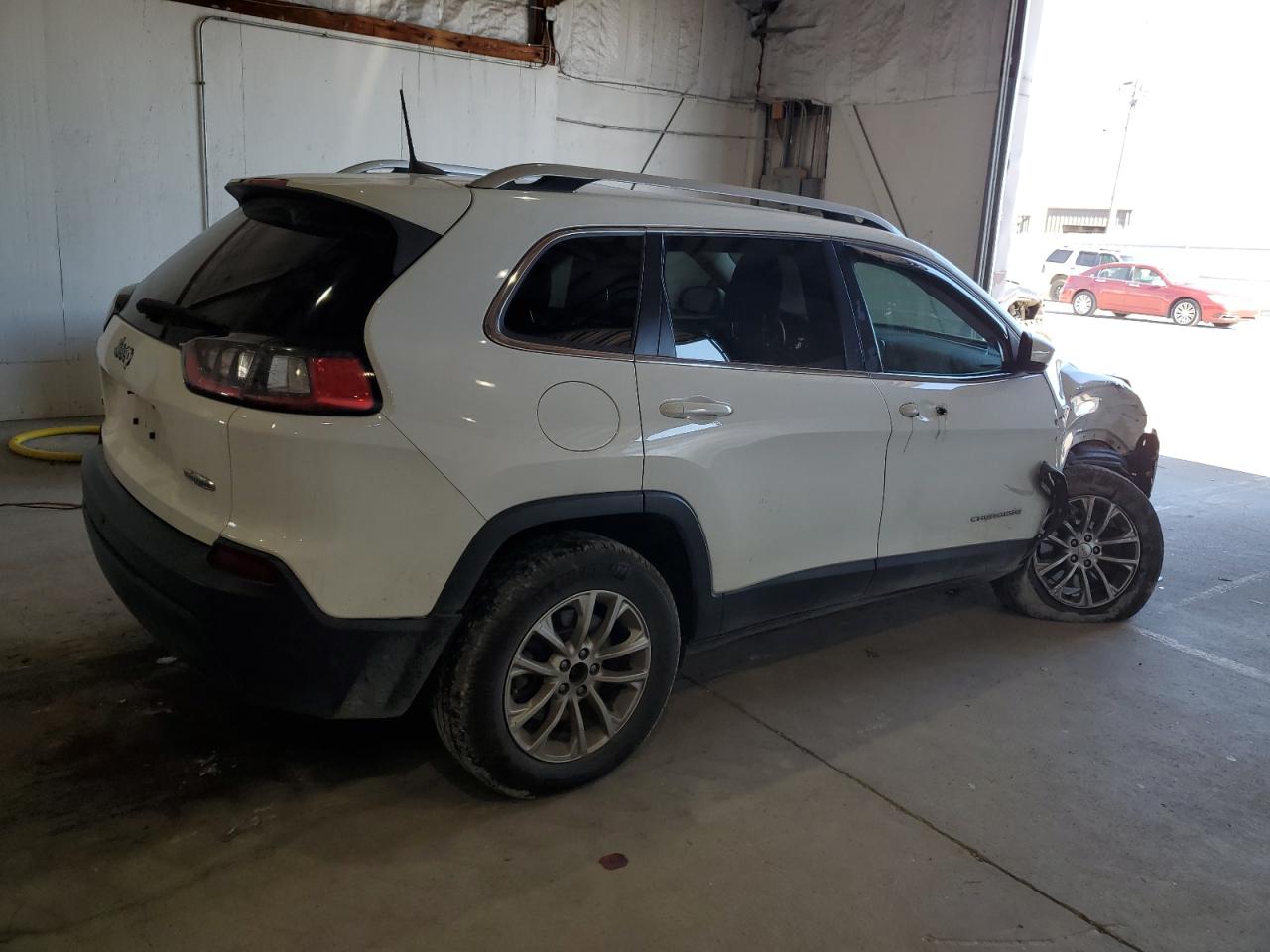 2019 Jeep Cherokee Latitude VIN: 1C4PJMCBXKD291389 Lot: 85898255