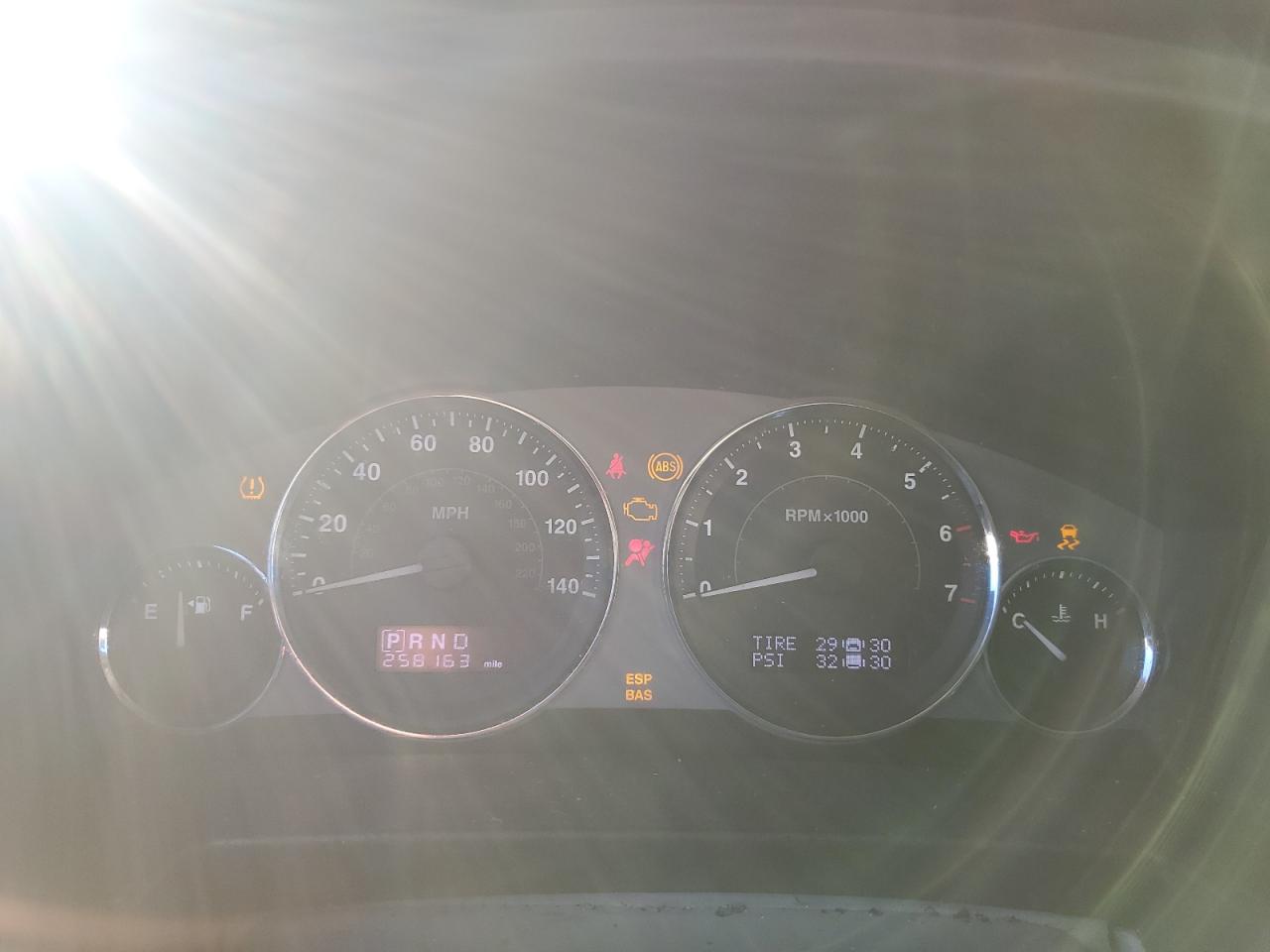 2008 Jeep Commander Overland VIN: 1J8HG68268C202884 Lot: 87184445