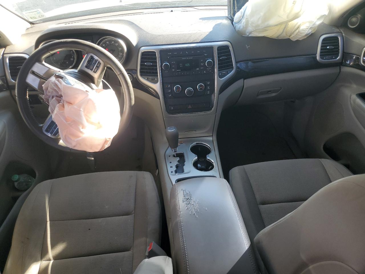 2012 Jeep Grand Cherokee Laredo VIN: 1C4RJEAG3CC229305 Lot: 86317065