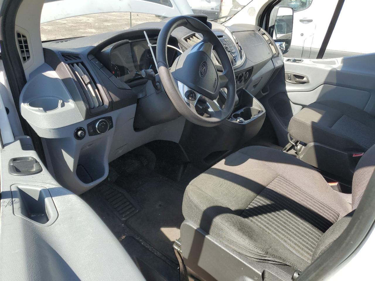 2017 Ford Transit T-150 VIN: 1FMZK1ZM1HKA86833 Lot: 85689115