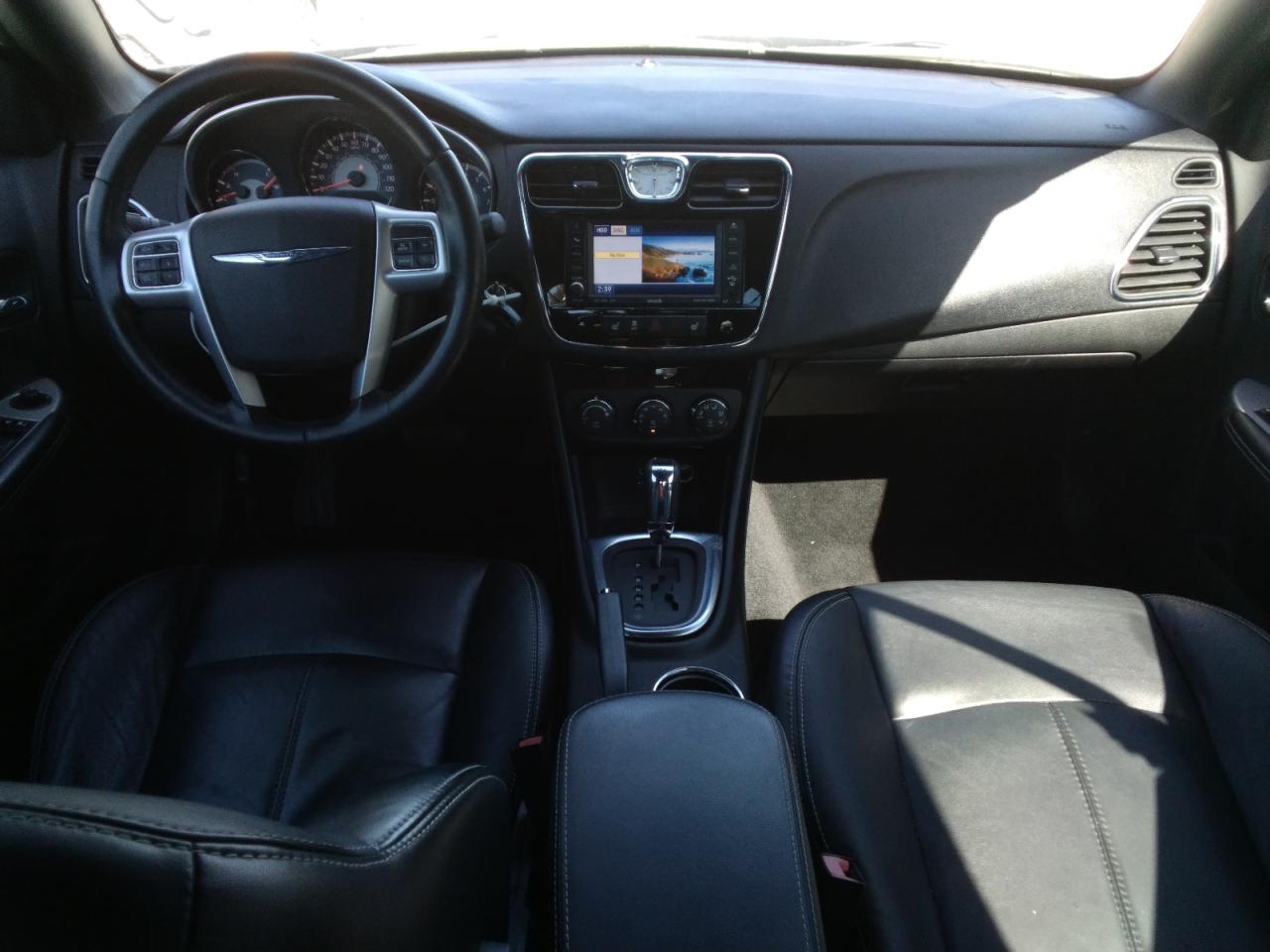 2011 Chrysler 200 Limited VIN: 1C3BC7EG8BN597570 Lot: 84799805