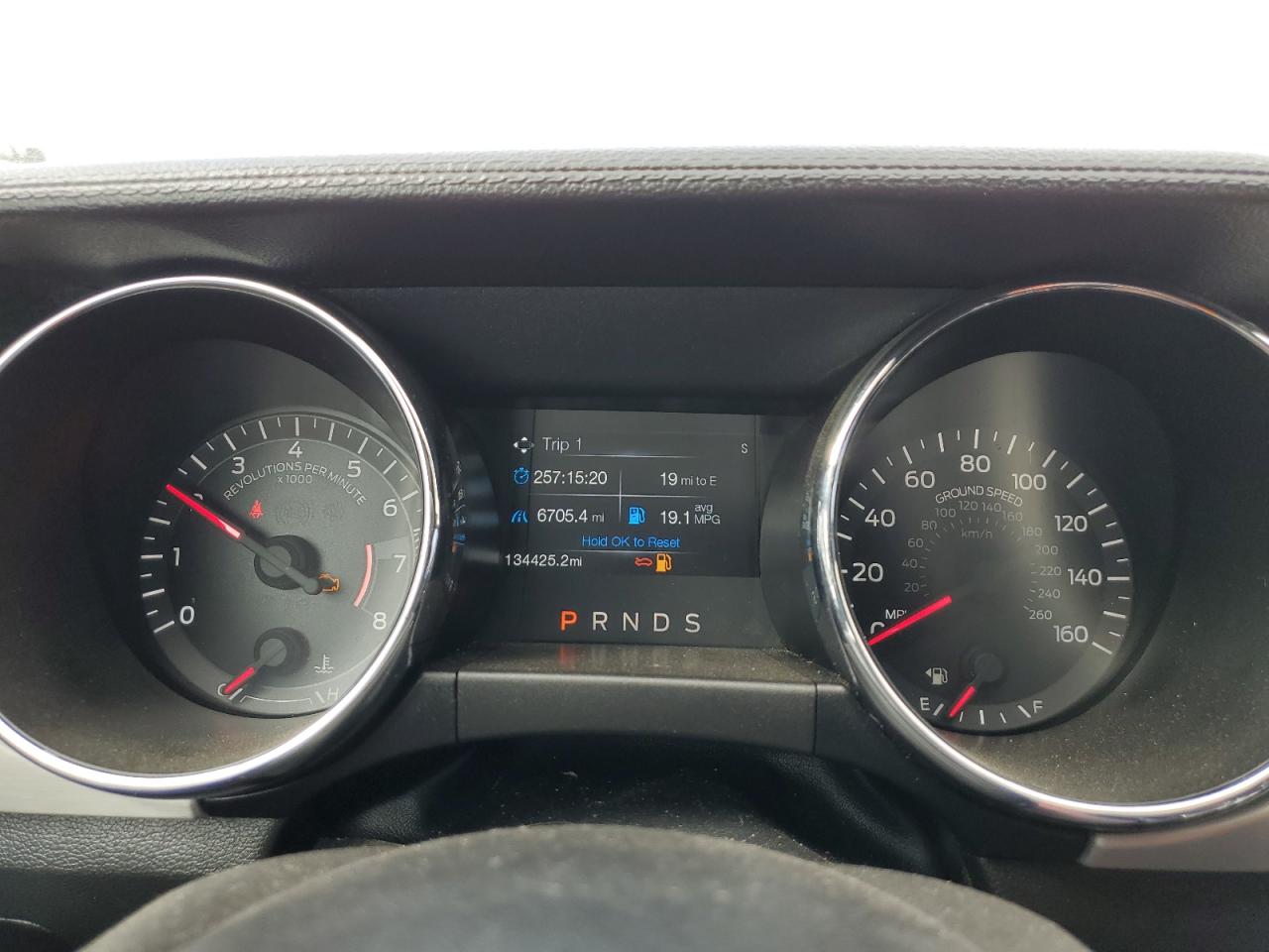 2017 Ford Mustang VIN: 1FATP8UH7H5292936 Lot: 84470225