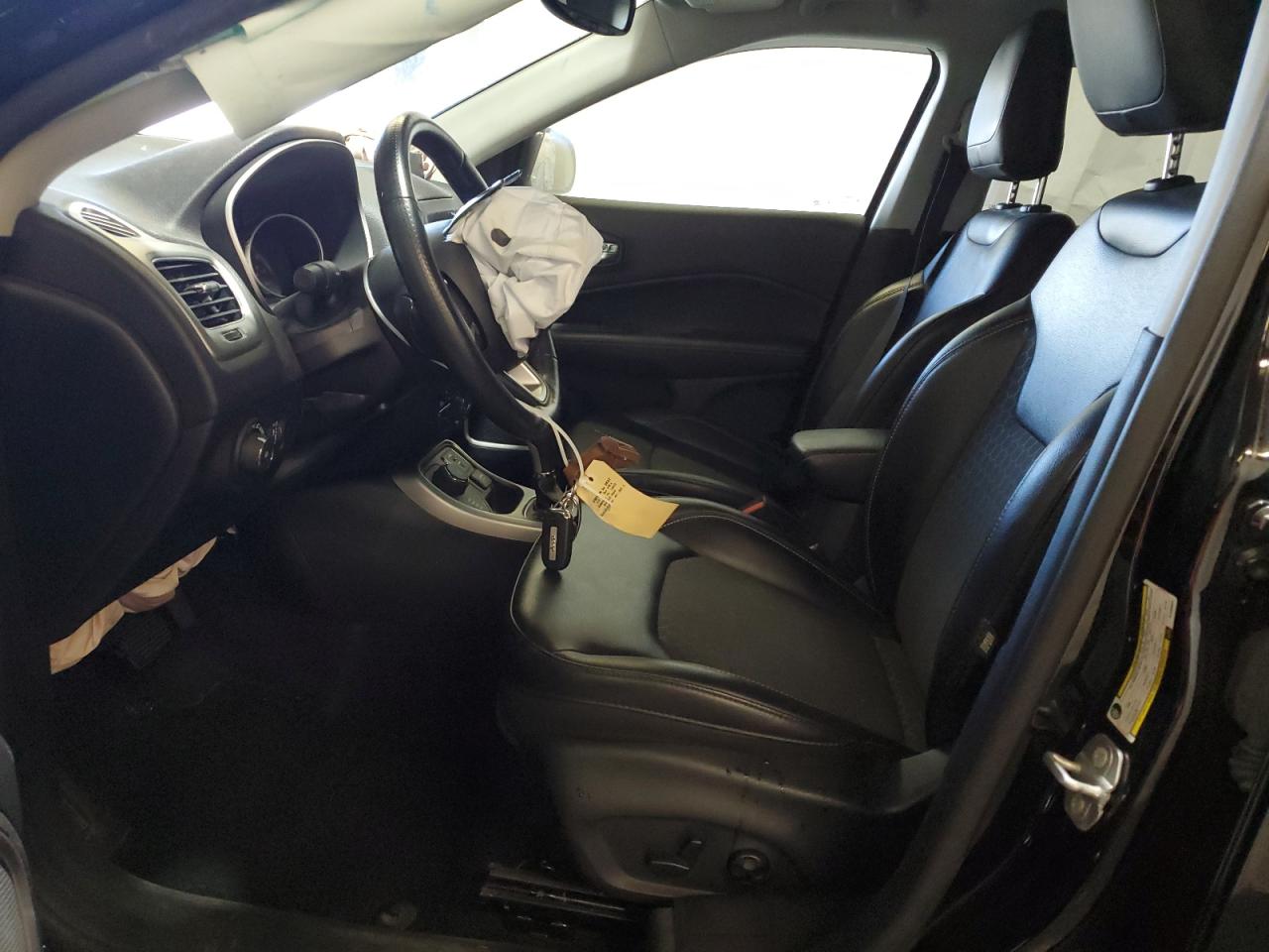 2019 Jeep Compass Latitude VIN: 3C4NJDBB9KT828823 Lot: 84745385