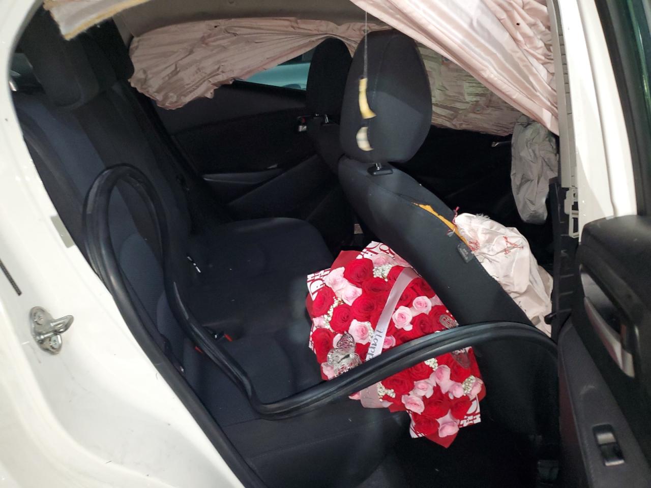 2020 Toyota Yaris L VIN: 3MYDLBYVXLY704819 Lot: 86749605