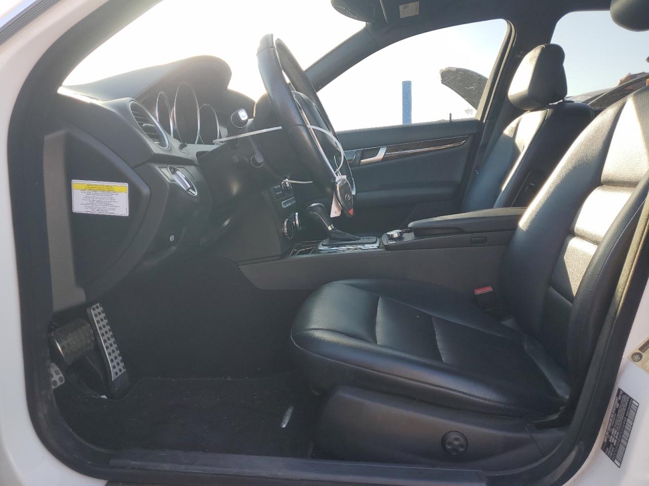 2014 Mercedes-Benz C 250 VIN: WDDGF4HBXER306948 Lot: 82673395