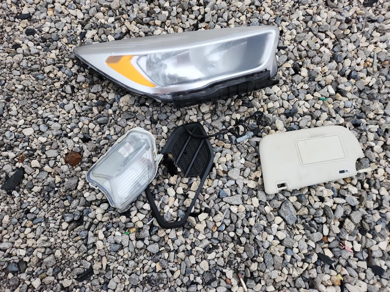 2018 Ford Escape Se VIN: 1FMCU9GD2JUB69389 Lot: 82664825