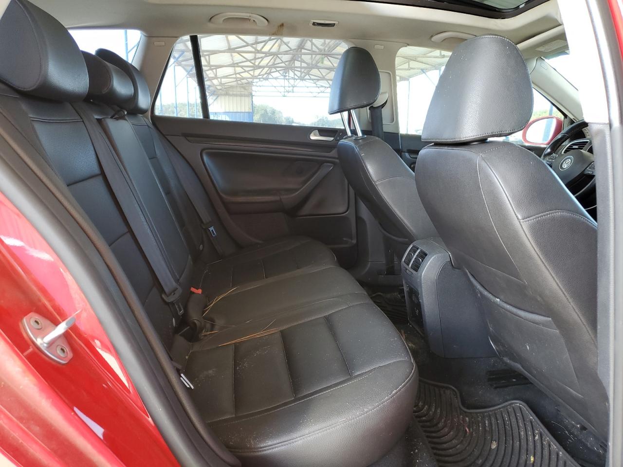 car-image car-image