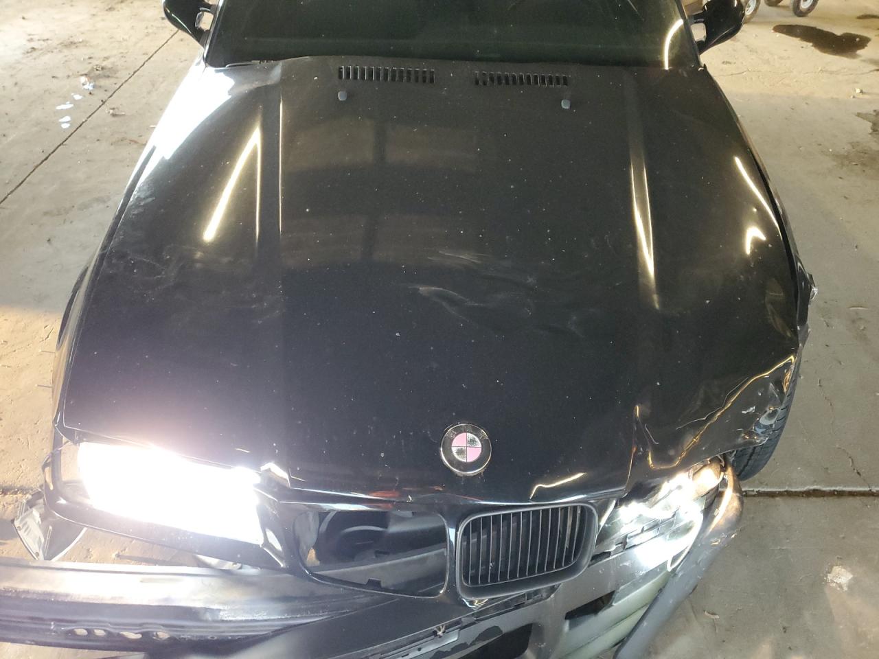 1994 BMW 325 Ic VIN: WBABJ5326RJC81373 Lot: 82373815