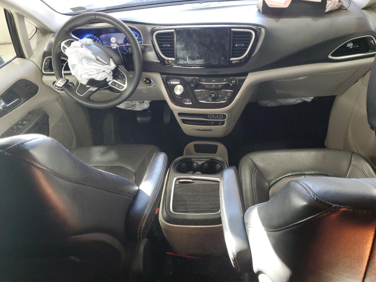 2022 Chrysler Pacifica Touring L VIN: 2C4RC1BG8NR177231 Lot: 82680765