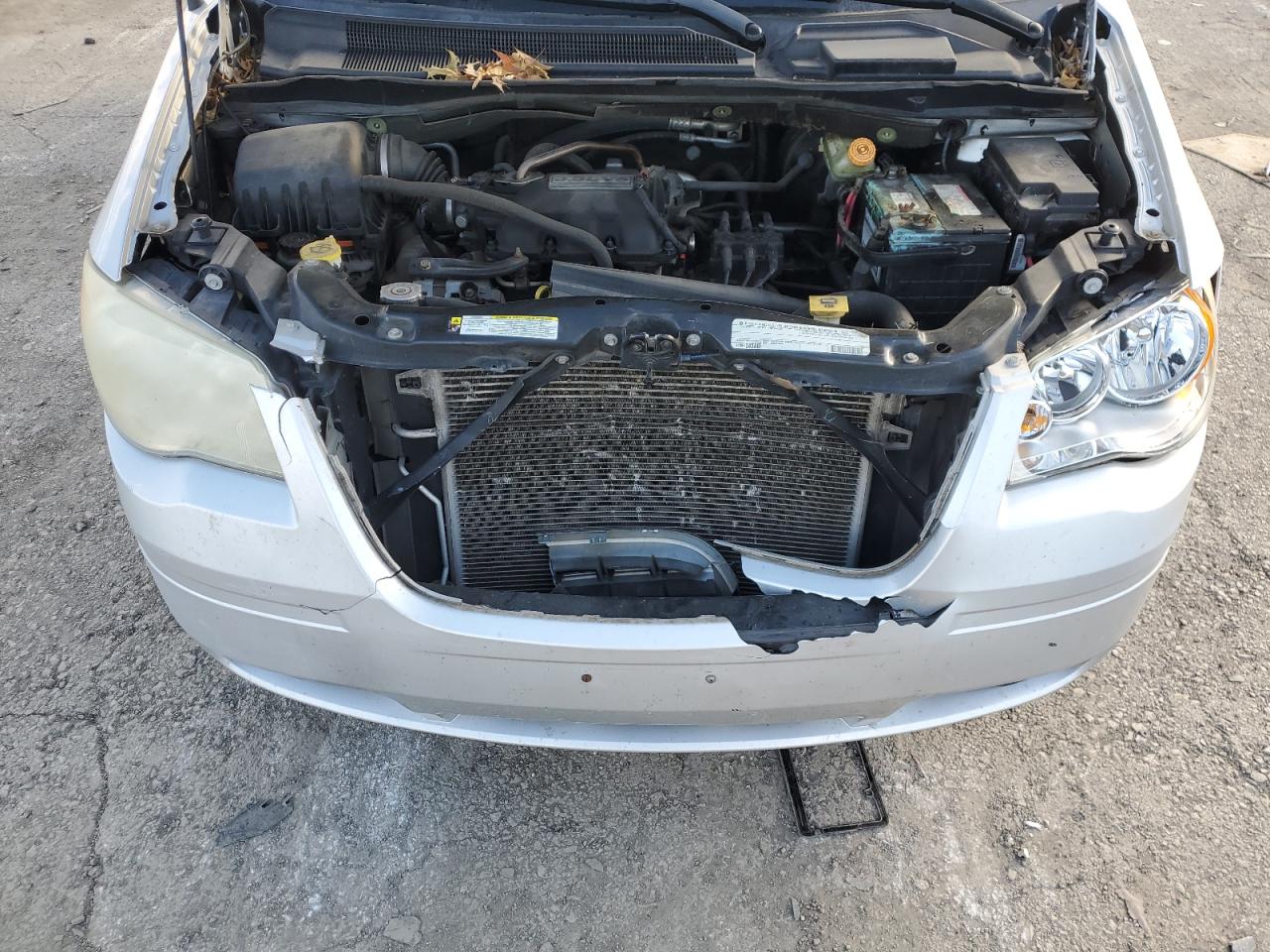 2010 Chrysler Town & Country Touring VIN: 2A4RR5D15AR451553 Lot: 90568965