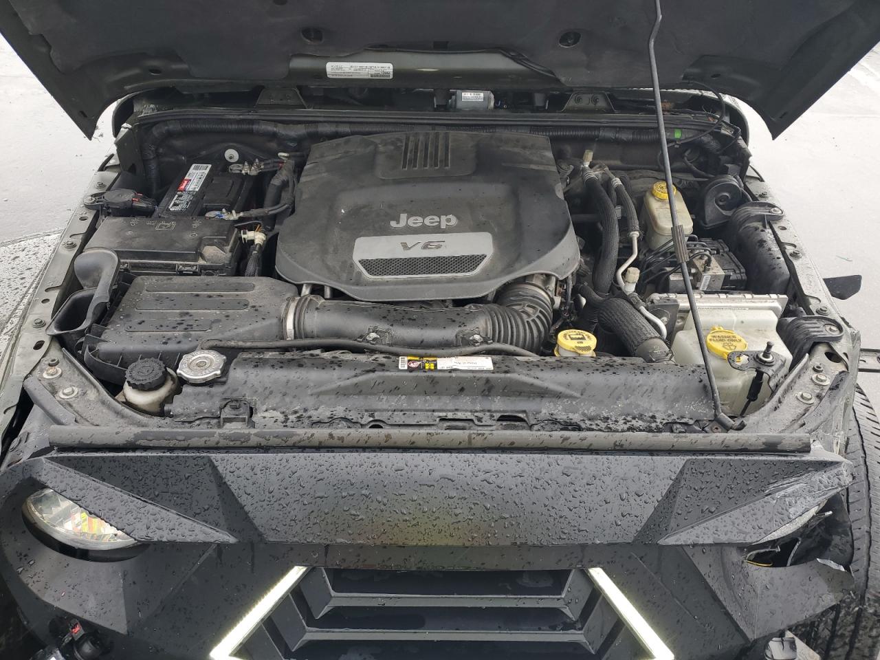 2015 Jeep Wrangler Unlimited Sahara VIN: 1C4HJWEG5FL647218 Lot: 82310535