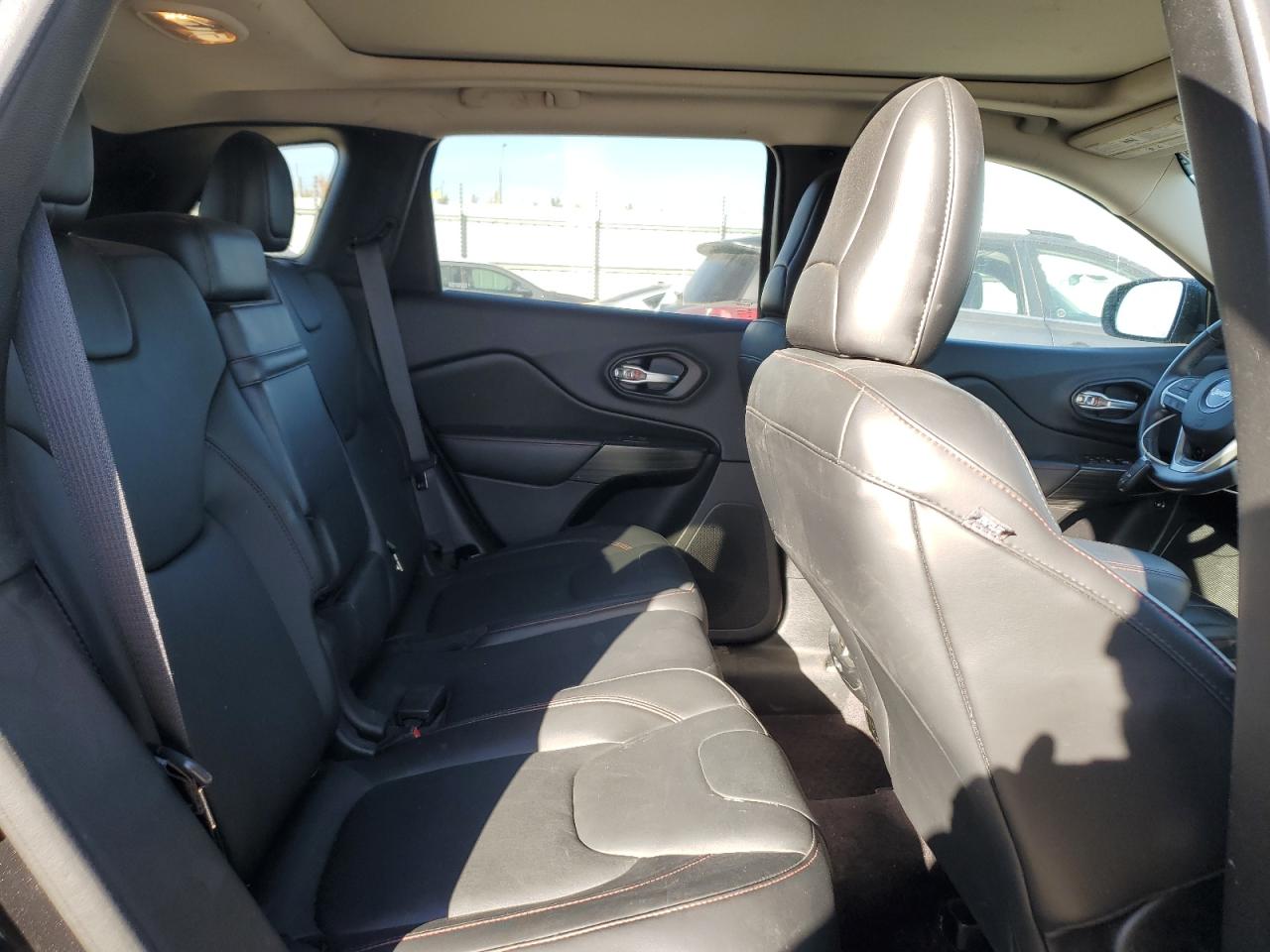 2016 Jeep Cherokee Trailhawk VIN: 1C4PJMBS6GW180819 Lot: 86165755