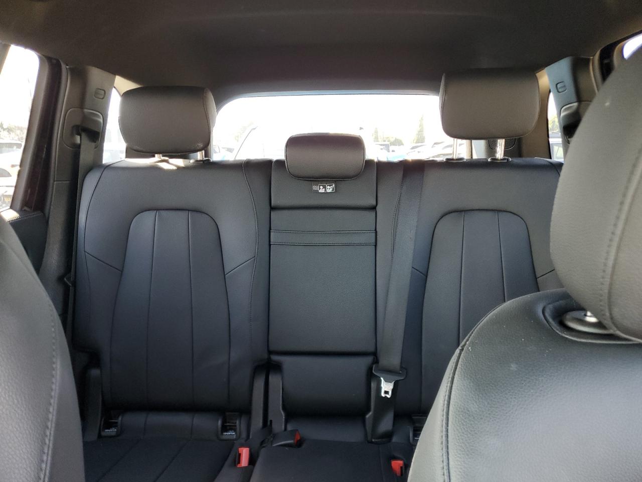 Фото: W1N4M4GB1PW318049