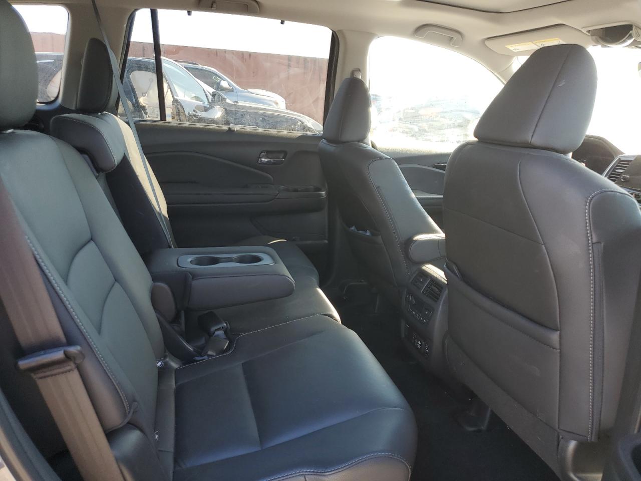 2022 Honda Pilot Touring VIN: 5FNYF6H9XNB007408 Lot: 86532175