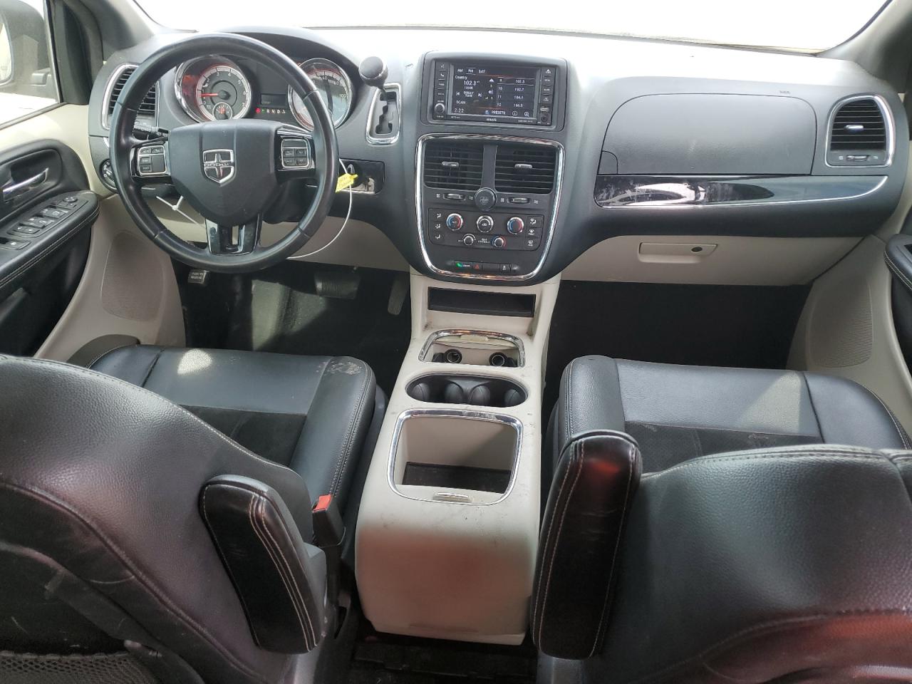 2018 Dodge Grand Caravan Sxt VIN: 2C4RDGCG4JR250071 Lot: 81950935