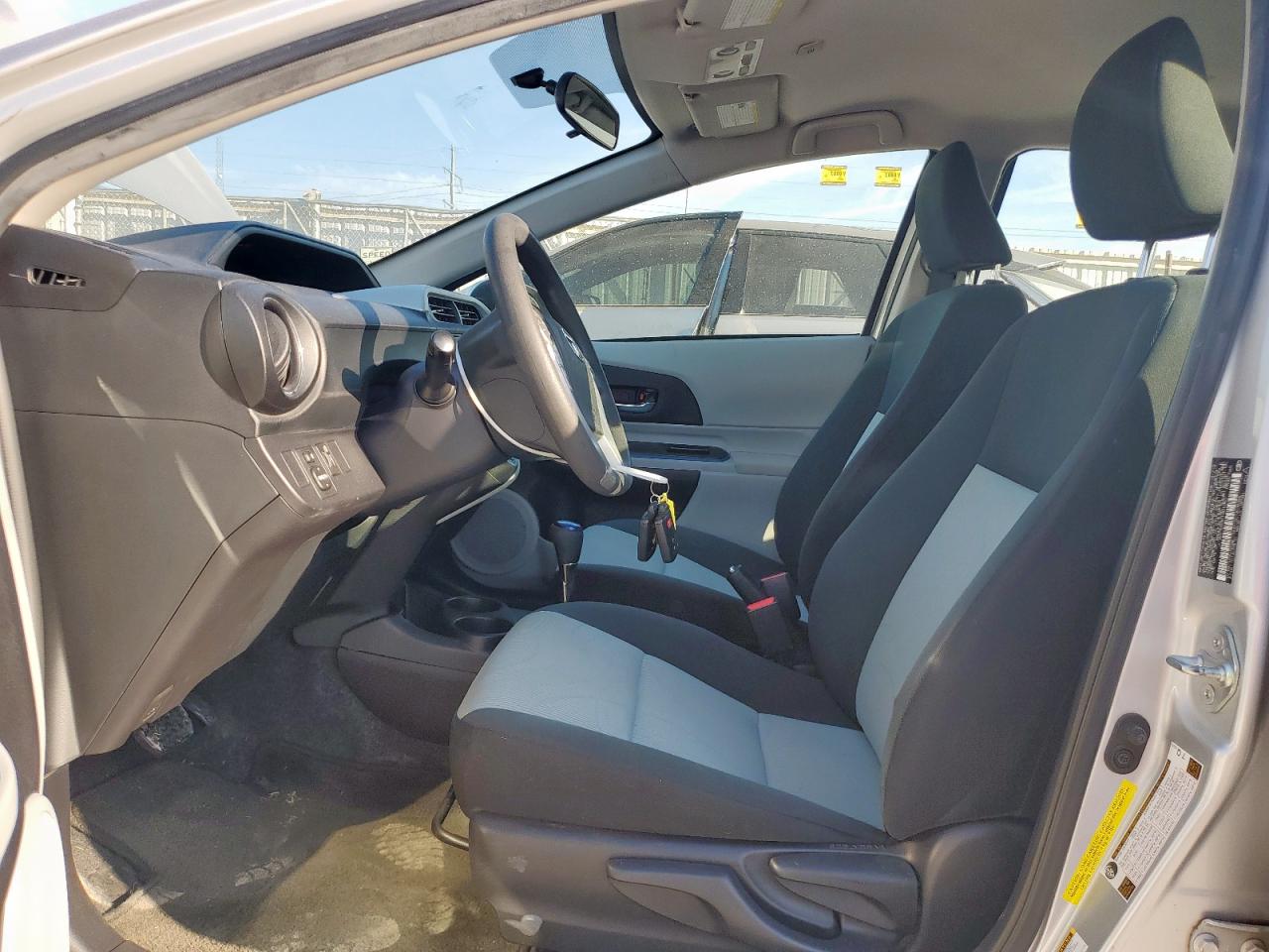 2012 Toyota Prius C VIN: JTDKDTB33C1501050 Lot: 82255595