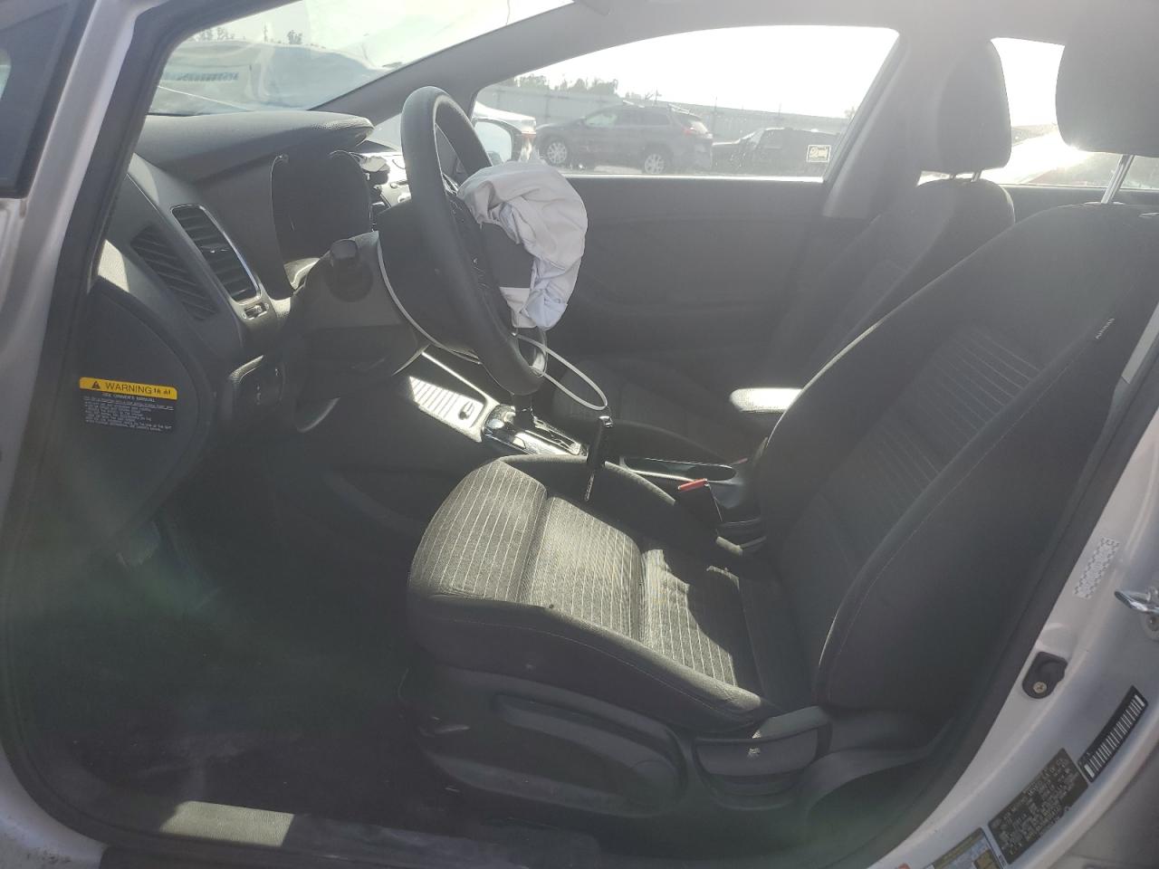 2017 Kia Forte Lx VIN: 3KPFL4A70HE054132 Lot: 84970485