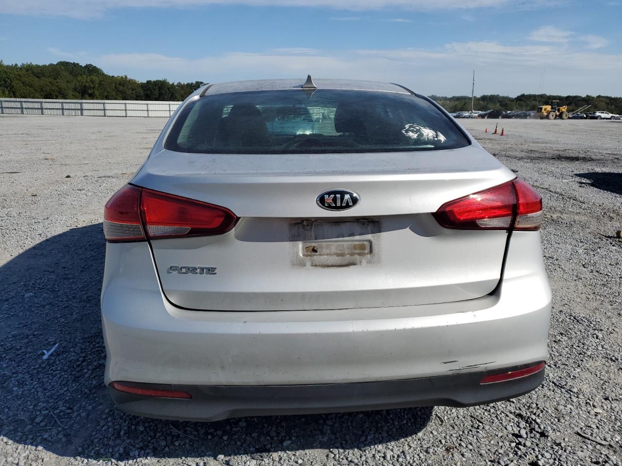 2017 Kia Forte Lx VIN: 3KPFK4A71HE111568 Lot: 81911935