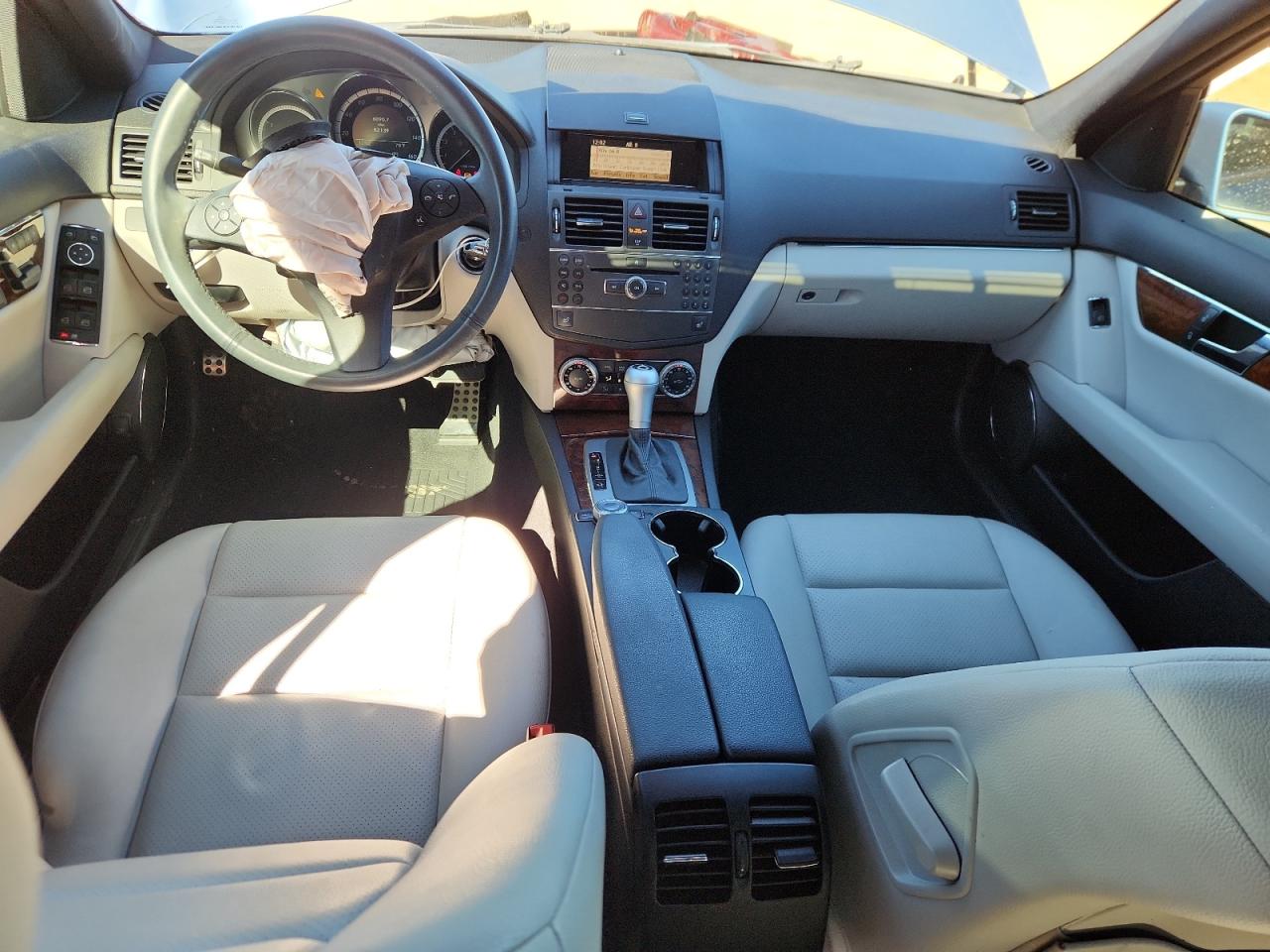 2010 Mercedes-Benz C 300 VIN: WDDGF5EB3AR116977 Lot: 86717935