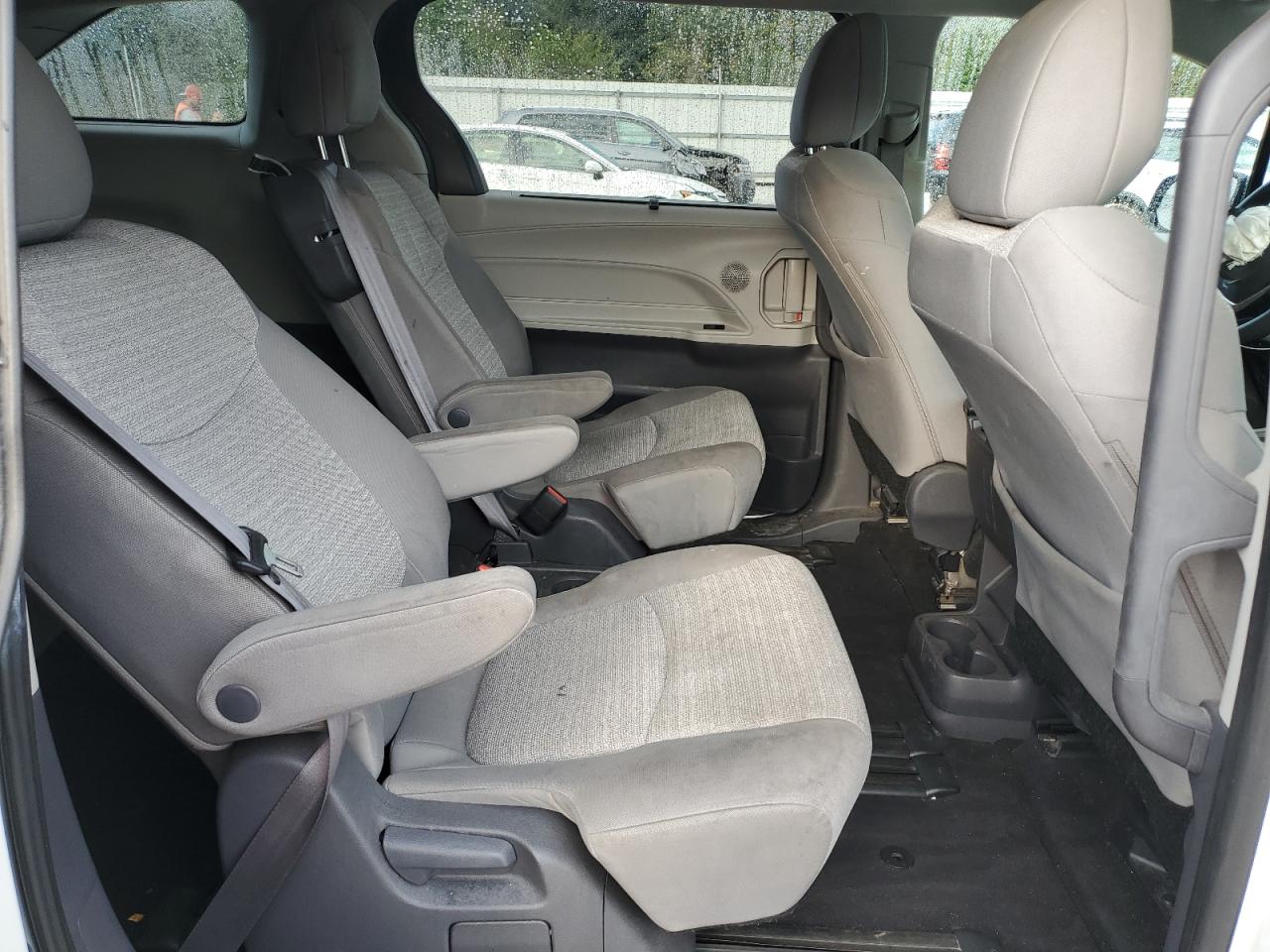 2021 Toyota Sienna Le VIN: 5TDKRKEC3MS028018 Lot: 85748785