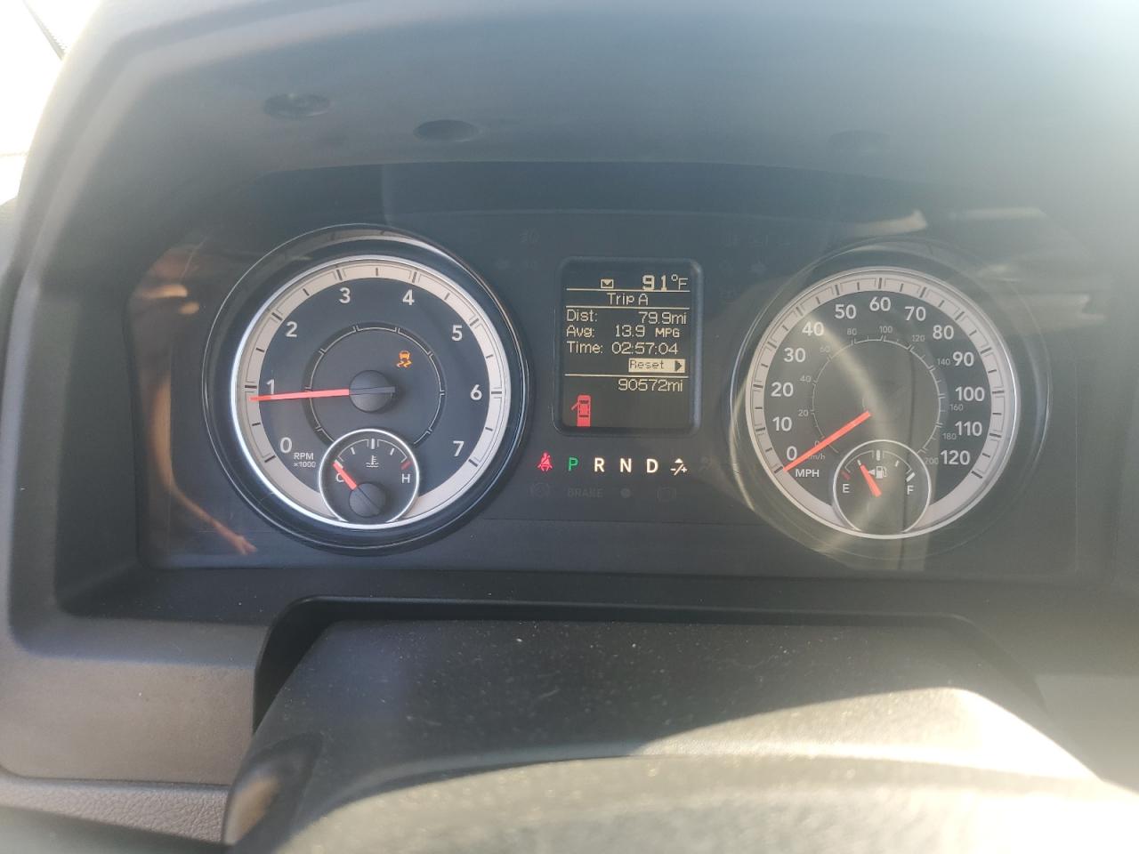 2019 Ram 1500 Classic Tradesman VIN: 3C6JR6DT0KG636098 Lot: 82327715