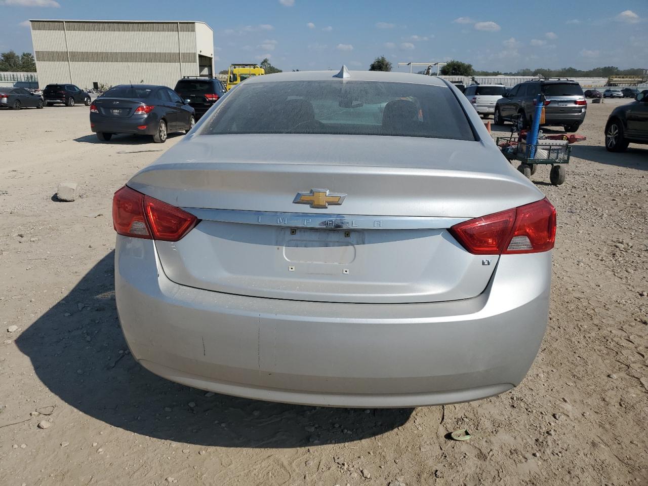 2017 Chevrolet Impala Lt VIN: 1G1105SA7HU147033 Lot: 85265815