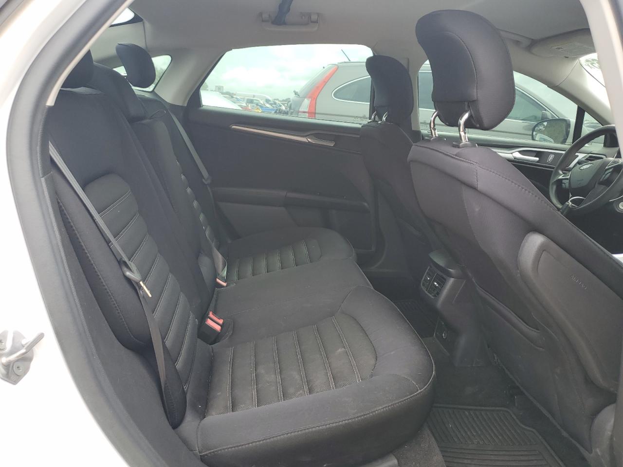 2015 Ford Fusion Se VIN: 1FA6P0HDXF5105322 Lot: 85525965