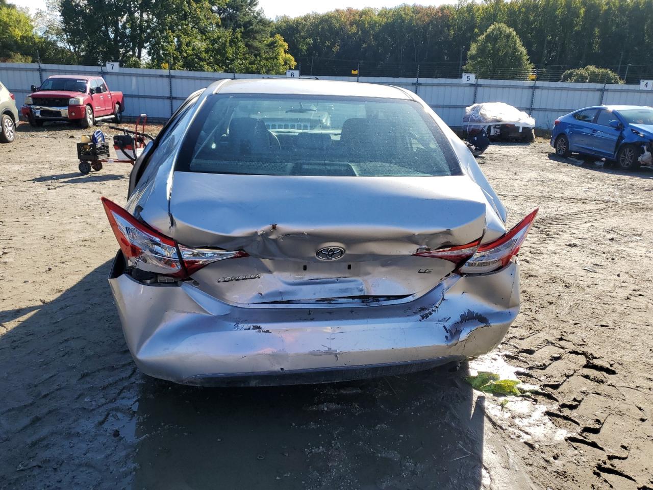 2015 Toyota Corolla L VIN: 5YFBURHE8FP332283 Lot: 84179215