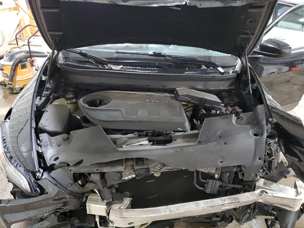 2014 Jeep Cherokee Latitude VIN: 1C4PJMCS9EW152329 Lot: 89442385