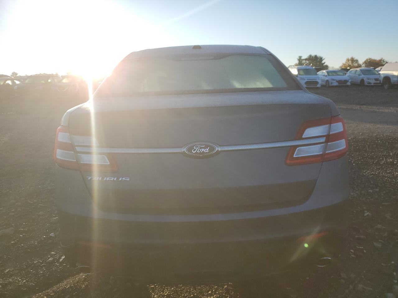 2018 Ford Taurus Se VIN: 1FAHP2D87JG137042 Lot: 86223905