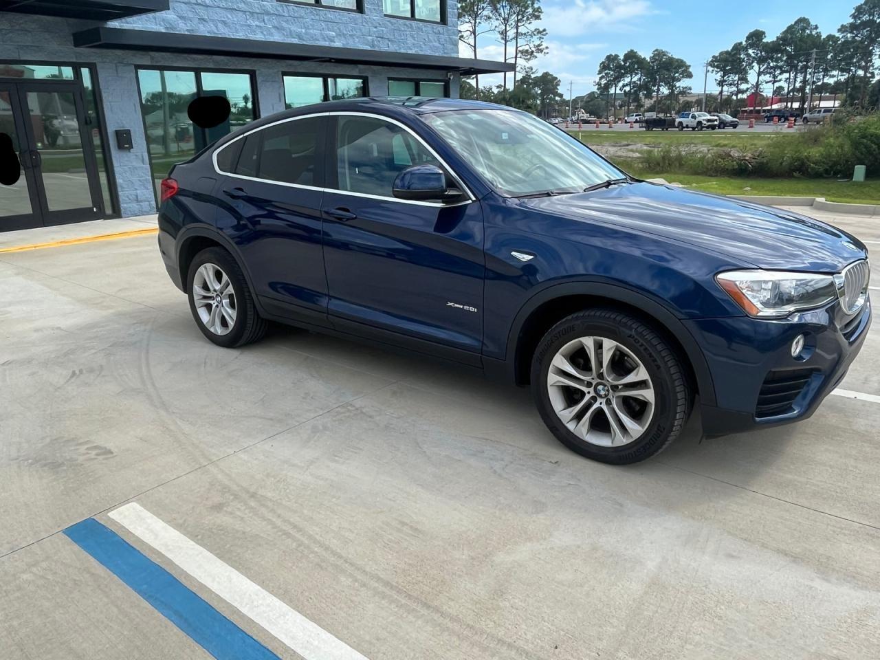 Фото: 5UXXW3C54F0M89225