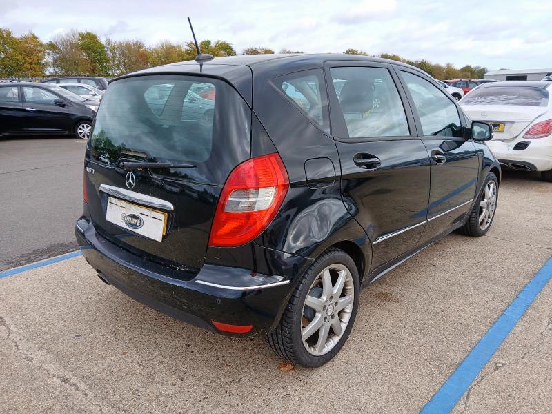 2009 MERCEDES-BENZ A CLASS A170 AVANTGARDE SE 5DR CVT AUTO
