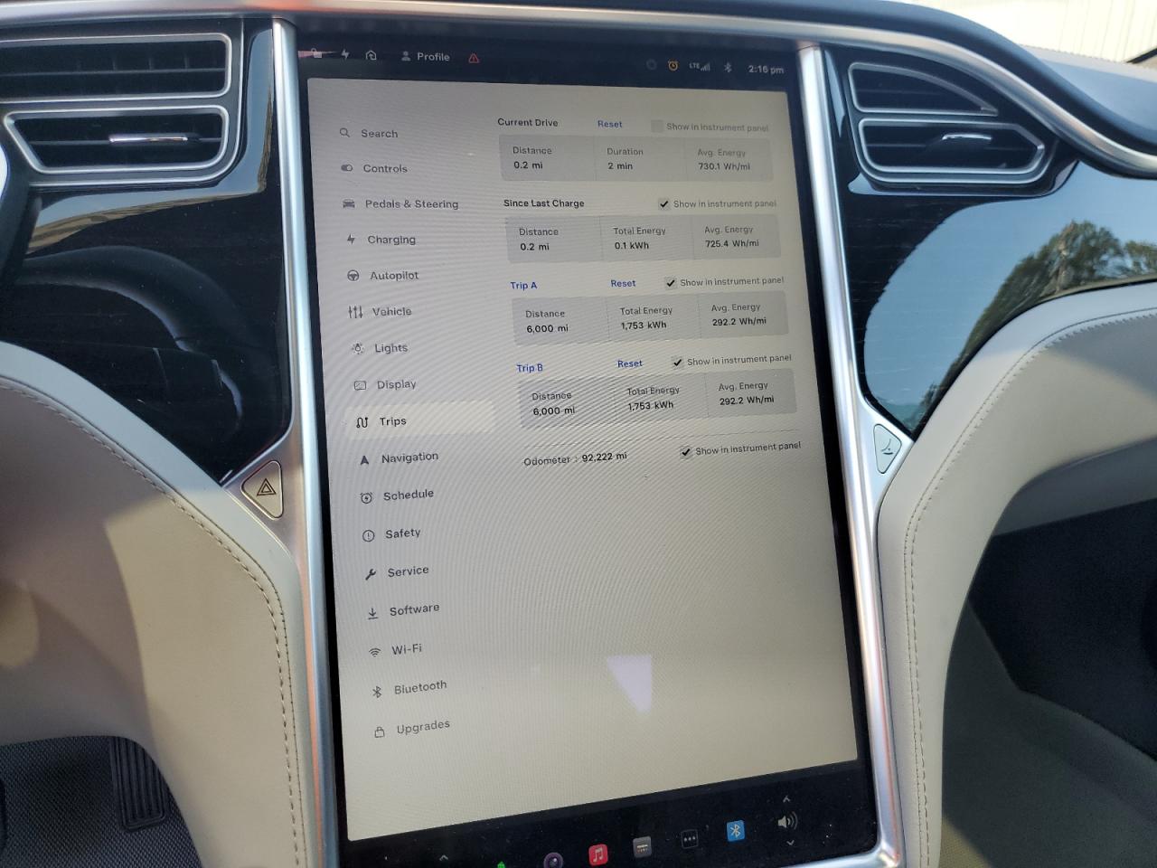 2016 Tesla Model S VIN: 5YJSA1E24GF171643 Lot: 83820285