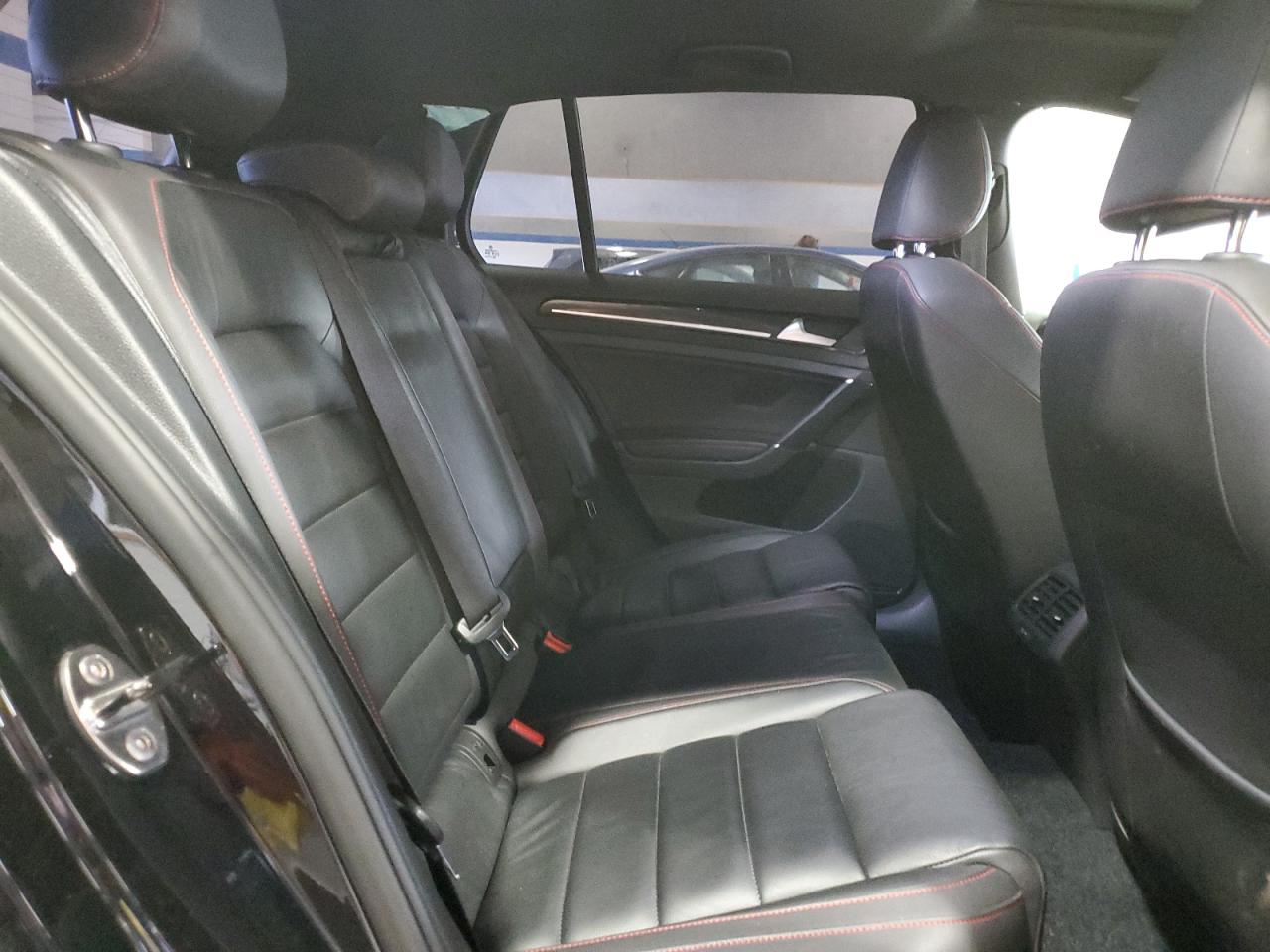 2015 Volkswagen Gti VIN: 3VW5T7AU1FM030327 Lot: 84758285