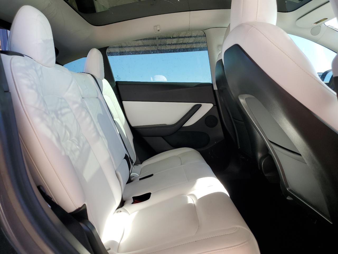 2020 Tesla Model Y VIN: 5YJYGDEE1LF022976 Lot: 87299535