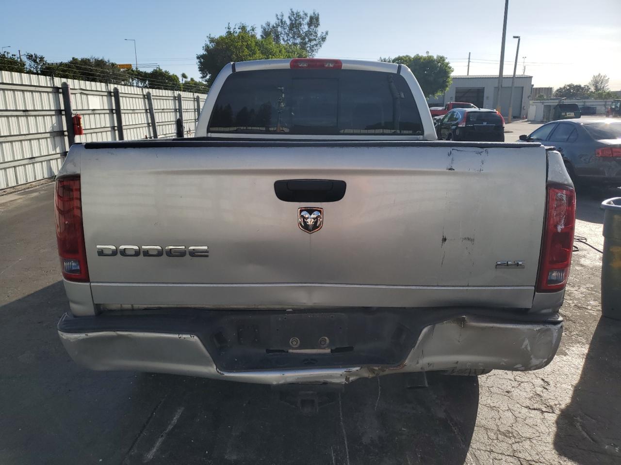 2003 Dodge Ram 1500 St VIN: 1D7HA18D93J677663 Lot: 90435595