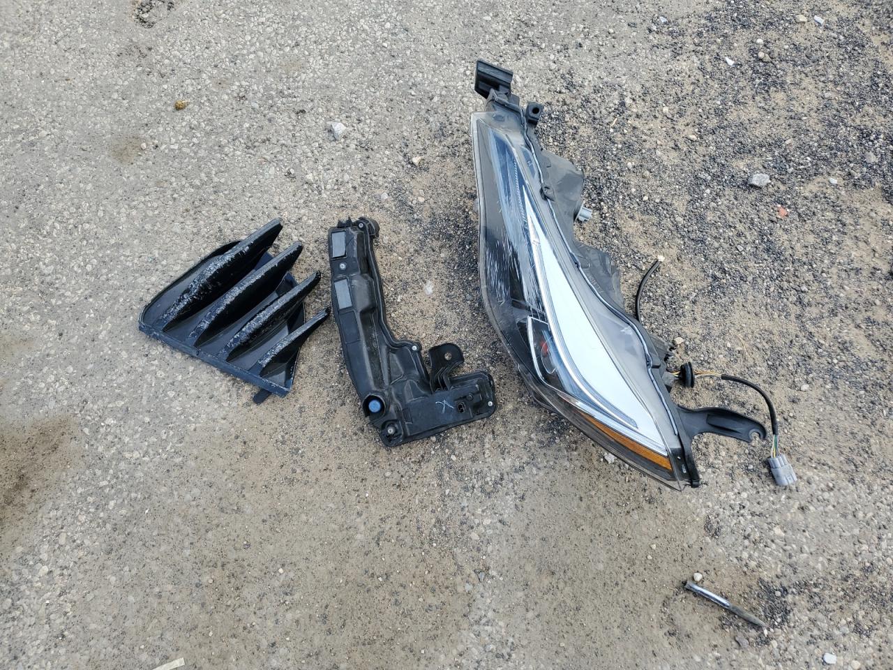 2017 Toyota Corolla L VIN: 2T1BURHE3HC800231 Lot: 81957945