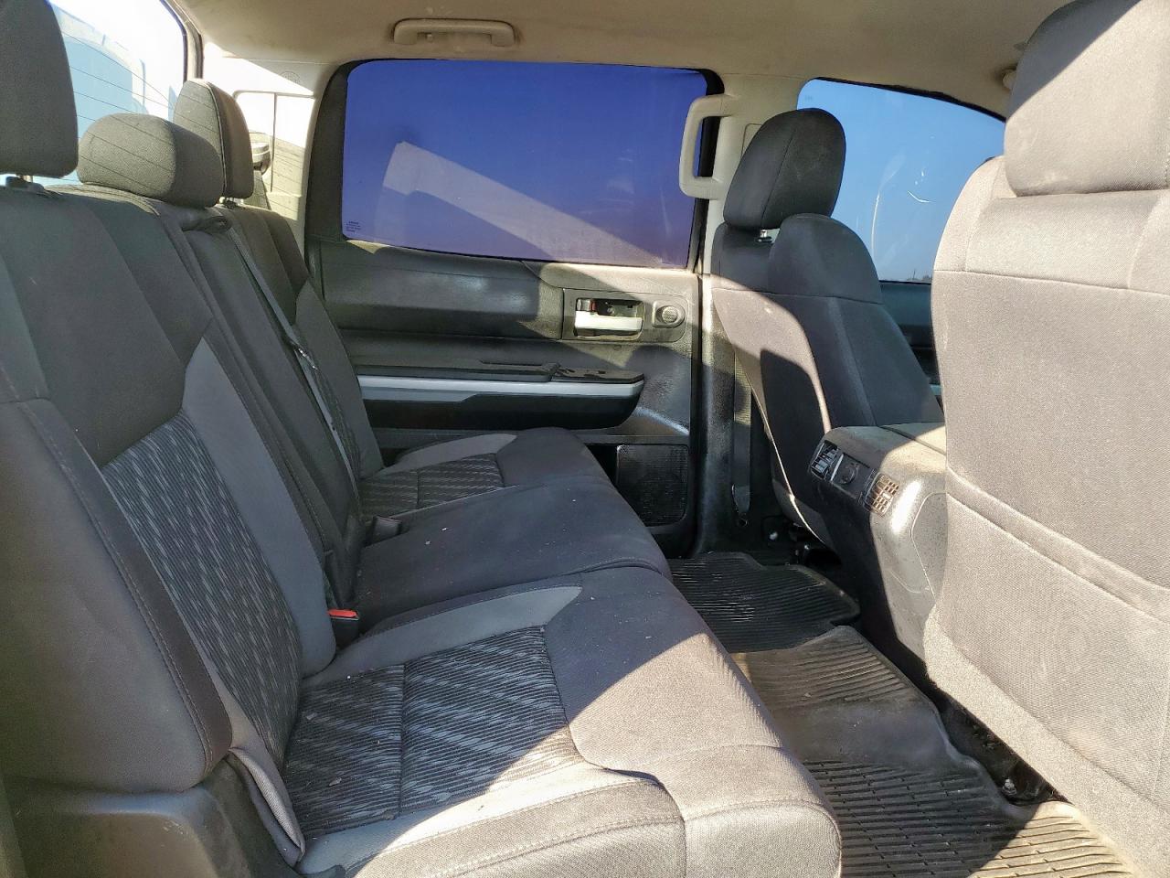 2019 Toyota Tundra Crewmax Sr5 VIN: 5TFEM5F10KX143466 Lot: 85540325
