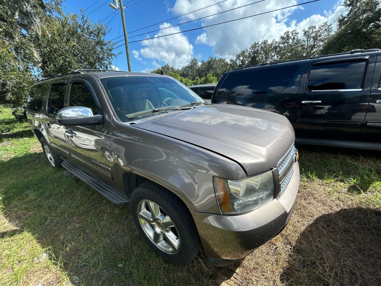 2013 Chevrolet Suburban C1500 Lt