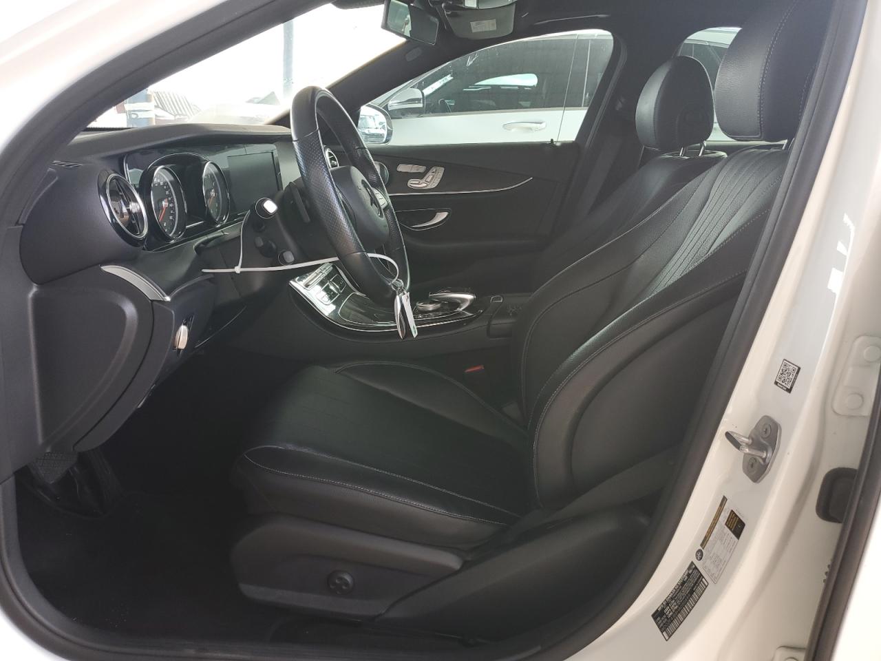 2017 Mercedes-Benz E 300 VIN: WDDZF4JB8HA050699 Lot: 85013385