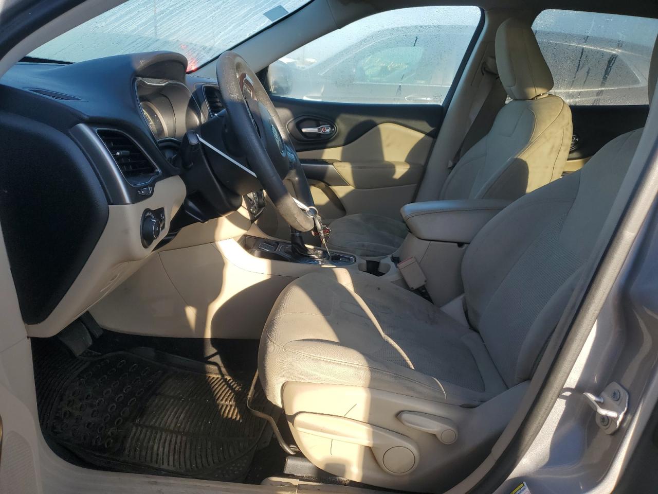 2019 Jeep Cherokee VIN: 1C4PJLCX4KD457914 Lot: 86126525