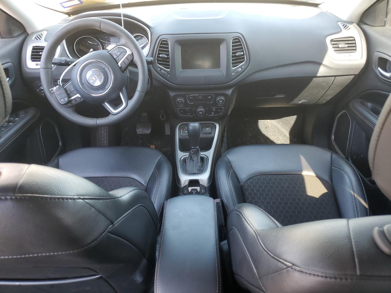 2021 Jeep Compass Latitude VIN: 3C4NJCBB2MT572232 Lot: 84659435