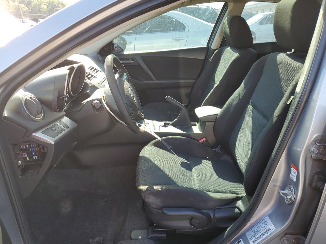 2011 Mazda 3 I VIN: JM1BL1VFXB1900372 Lot: 86704315