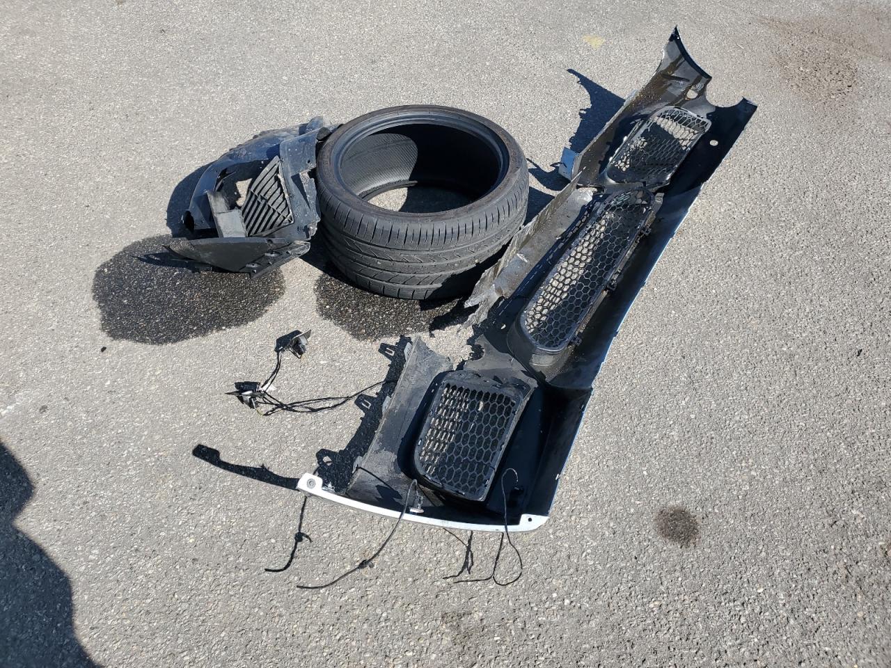 Фото: 5YMGZ0C59E0C40368