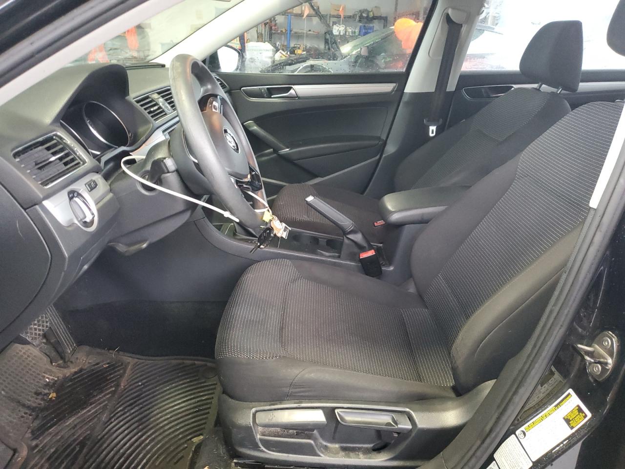 2017 Volkswagen Passat S VIN: 1VWAT7A3XHC047976 Lot: 82764525