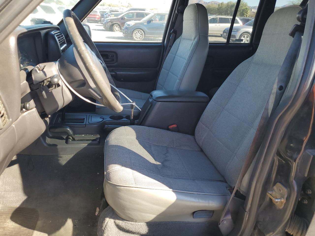 2000 Jeep Cherokee Sport VIN: 1J4FF48S4YL181310 Lot: 90406245